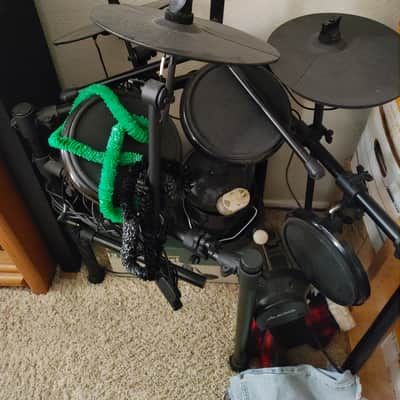 Alesis Nitro Mesh Kit Electronic Drum Set 2010s - Black image 2