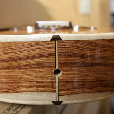 Tarazco Premium Series Hand Crafted Single Cuerno Bajo Quinto Natural image 9