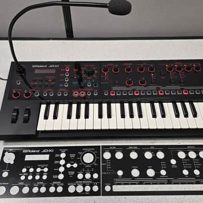Roland JD-Xi 37-Key Analog/Digital Crossover Synthesizer 2015 - Present - Black