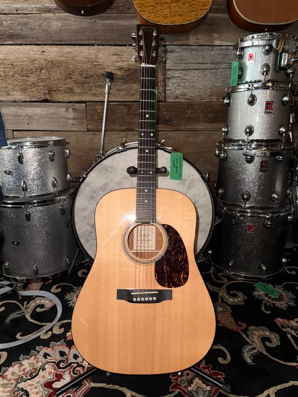 Martin D-16GT 1999 - 2018 - Natural image 1
