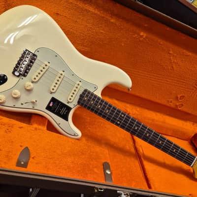 Fender American Vintage II 1961 Stratocaster Olympic White image 3