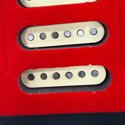 Fender Vintera '60s Vintage Stratocaster Pickup Set image 2