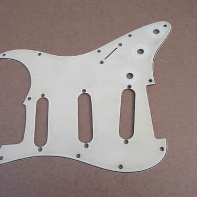 Original Vintage 1972 Fender Stratocaster Strat 3 Ply Pickguard image 4