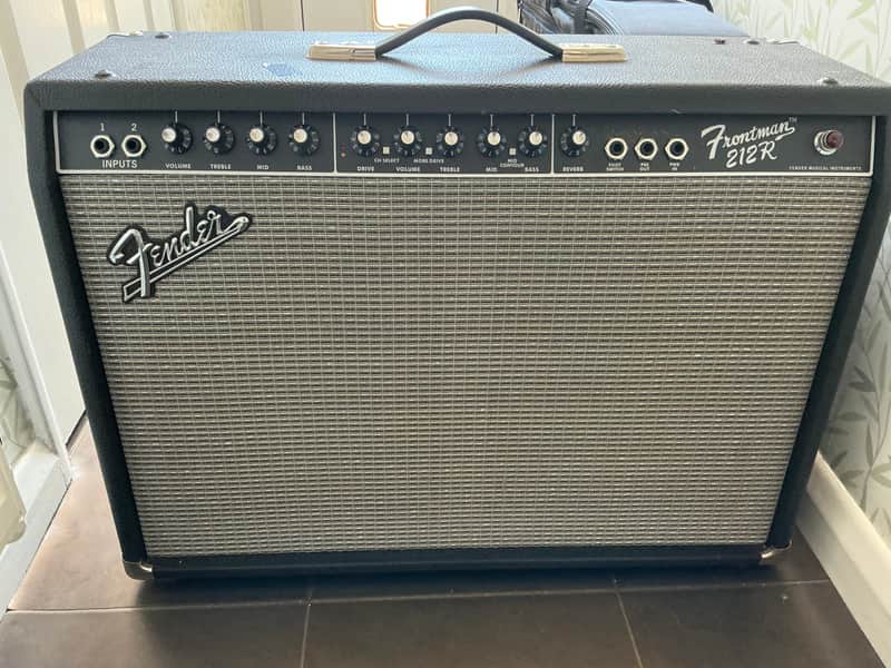 Fender Frontman 212R