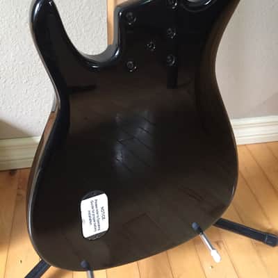 Peavey Axcelerator 6-String Bass USA with Case image 4