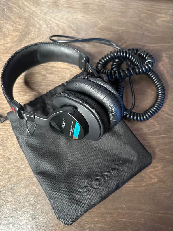 Sony MDR-7506 Studio Headphones 2010s - Black image 1