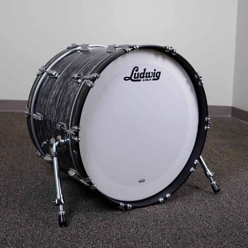 Ludwig Classic Maple Bass Drum - 22x16" - Vintage Black Oyster image 1
