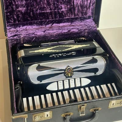 Contello Piano Accordion LM Made In Italy (41 Key/120 Bass) W/ Hardcase M. 2442S image 9