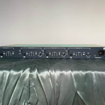 Clear-Com IF4W4 - 4 Channel 4-Wire Interface image 1