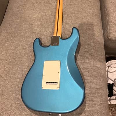 Fender Stratocastor 2015 - Lake Placid Blue image 6
