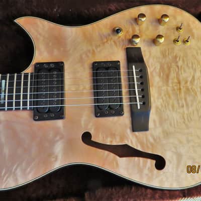 Carvin AE185 GORGEOUS Quilted Maple Natural Acoustic-Electric image 1