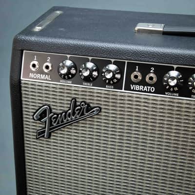 Fender Tone Master Deluxe Reverb Combo Guitar Amplifier w/Cover & Footswitch - Preowned image 3