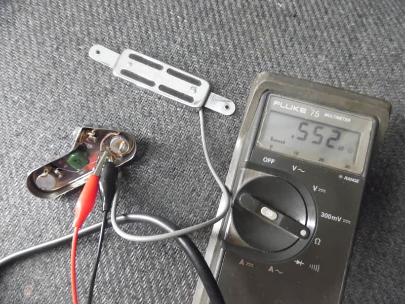DeArmond Toaster Rowe Pickup w/ controls 1960's image 1