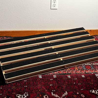 Large Pedalboard 36" x 18" x 4.75" = Light Pine with Handles / 6 pounds image 3