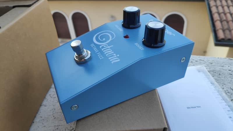 Behringer Octavia - Octave Fuzz | Reverb