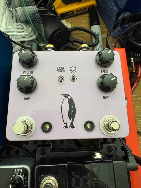 JHS Emperor Vibrato/Chorus V1 imagen 1