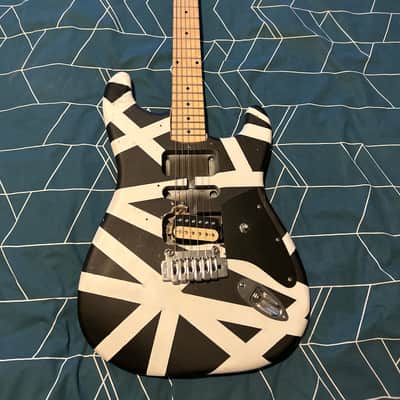 EVH 1978 reverse colour way black and white frankenstrat “Zebra” 1978 - Matte black image 2