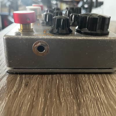 Markbass Mark Vintage Pre 2020 - Present - Raw Metal / Yellow image 3