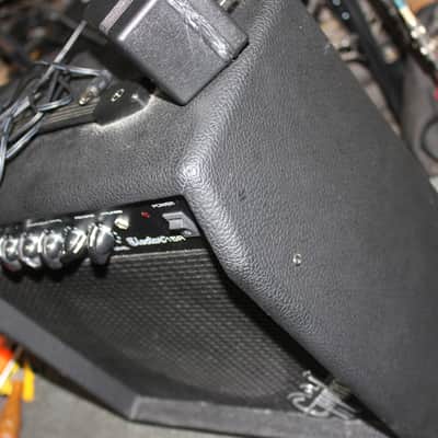 Epiphone Electar 15R Guitar Amplifier with Power Supply image 6