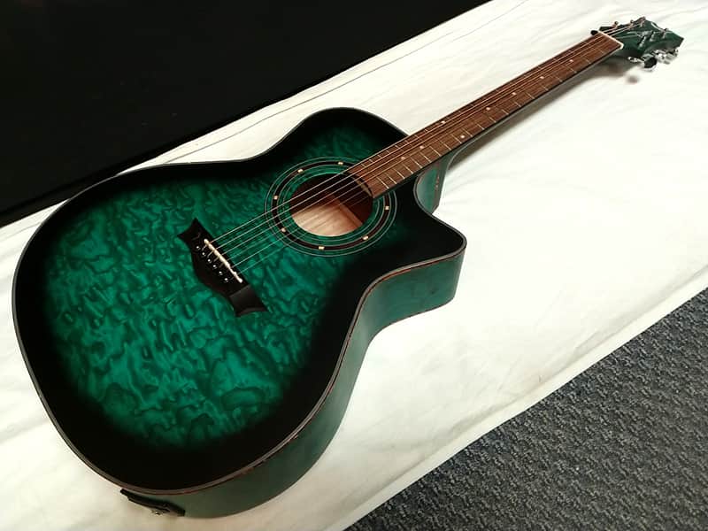 DEAN Exotica Quilt Ash acoustic electric GUITAR Trans Blue Satin w