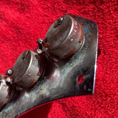 Fender original Jazz Bass complete electronics/knobs/plate 1966 image 7