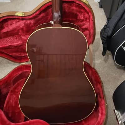 Gibson LG-2 1950's (2022) Sunburst "MINT" image 2