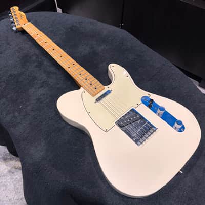 Fender Standard Telecaster 2014 Arctic White image 4