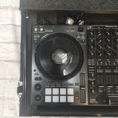 Pioneer DDJ-1000 4 Channel Rekordbox DJ Controller and Odyssey Case image 2