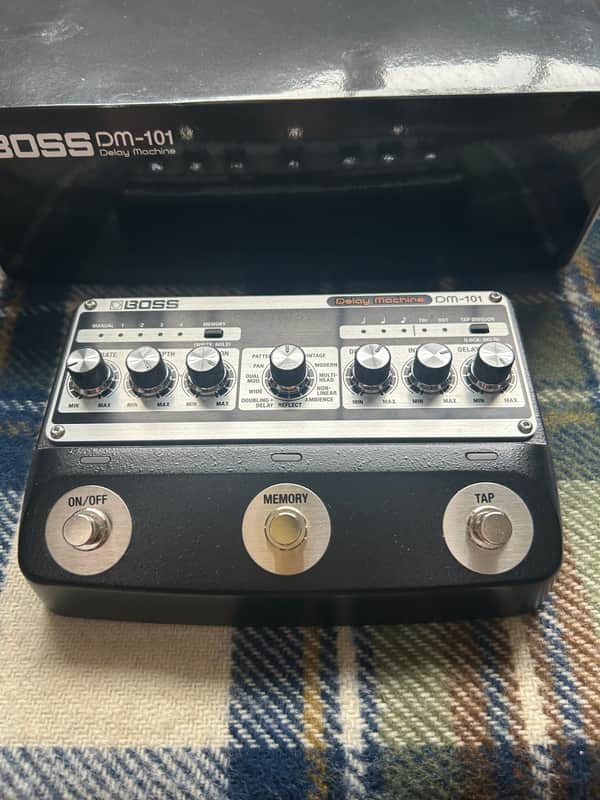 Boss DM-101 Delay Machine