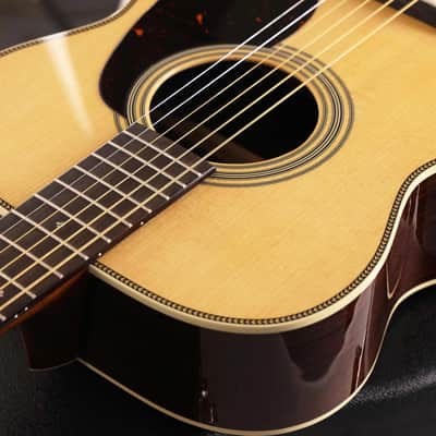 Martin 00-28 Acoustic Guitar Natural 2025 image 8