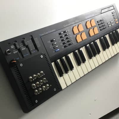 CIRCUIT BENT Casio sk5 clone ( Realistic  concertmate 650) sampling keyboard