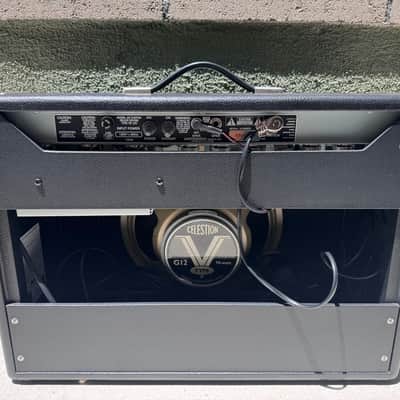 Fender '68 Custom Deluxe Reverb 2-Channel 22-Watt 1x12" Guitar Combo 2013 - Present - Black image 6