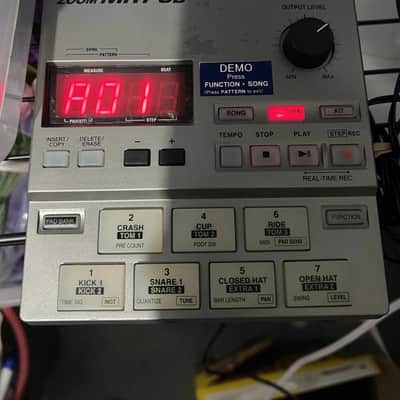 Zoom MRT-3 Micro Rhythm Trak Silver Drum Machine w/Power Supply
