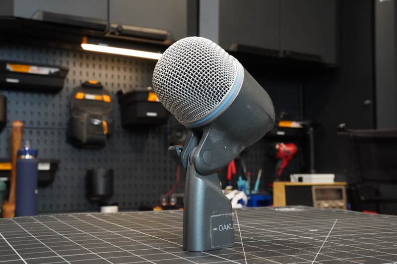 Shure BETA 52A Supercardioid Dynamic Bass Drum Microphone