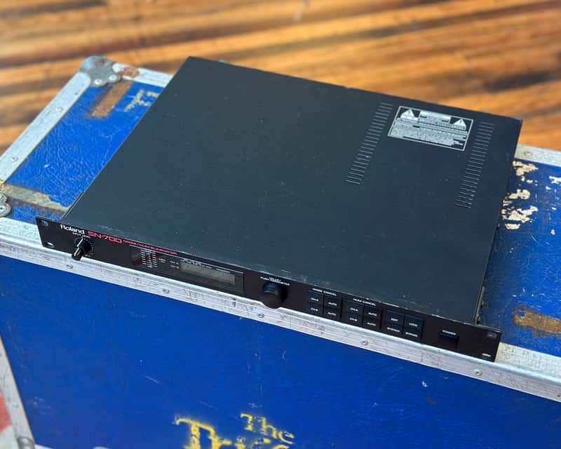 楽器・機材 【動作品・電池交換済】Roland SN-700 ノイズエリミネーター