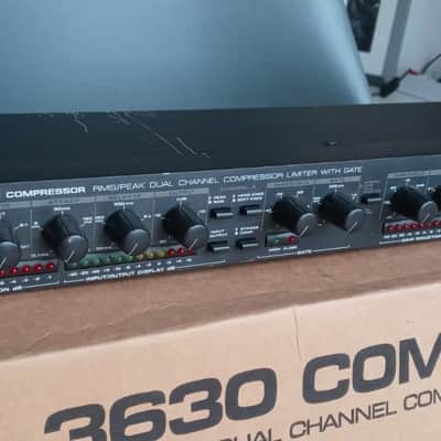 Alesis 3630 Dual-Channel Compressor / Limiter with Gate 1990s - Black image 2