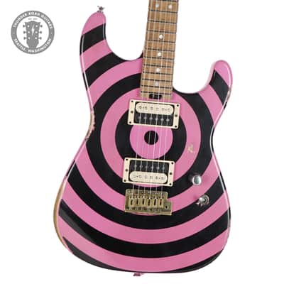 New Jackson Custom Shop Thunder Mod Brass Trem San Dimas Nitro Relic Pink With Black Bullseye TRG Exclusive