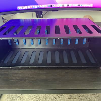 BAE 11-Space 500 Series Rack with PSU 2010s - Black image 2