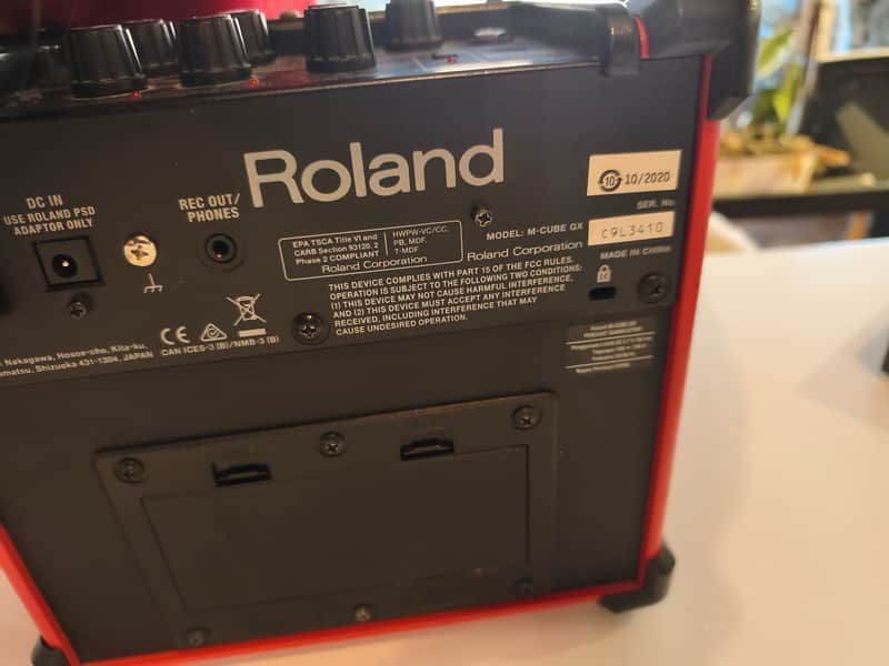 Roland M Cube GX - Red image 1