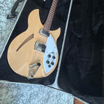 Rickenbacker 330/12 2021 - Mapleglo image 6