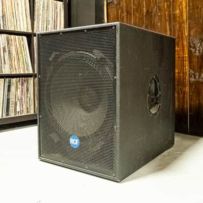 RCF 4PRO 8001-AS Active 18" Powered Subwoofer 800W Professional PA Sub