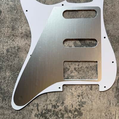 BMC Standard Stratocaster® Strat® Pickguard 3 Ply 11 Hole HSS Humbucker Single Single White [L16] image 2