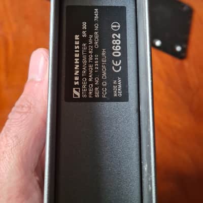Sennheiser Sennheiser SRC-SAD Stereo Transmitter 790–822 MHz + EW-CAD IEM Receiver – German Tank System image 12