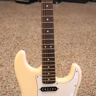 Fender Squier Stratocaster Electric Guitar Classic Vibe Duncan Designed Pick Ups image 3