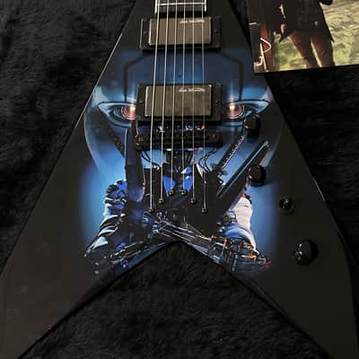 Dean USA Dave Mustaine Owned Tour Guitar Signed with Pics & COA image 6
