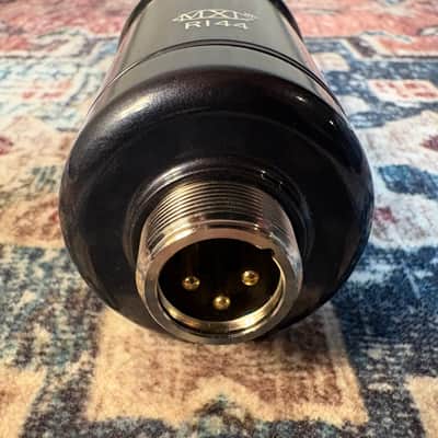 MXL R144 Recording Studio Ribbon Microphone W/Case! image 5