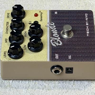 Tech 21 SansAmp Character Series Blonde V2 2010s - Blonde/Black image 4