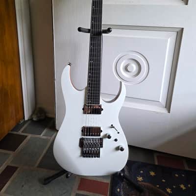 Ibanez Prestige 2024 - Pearl White image 1