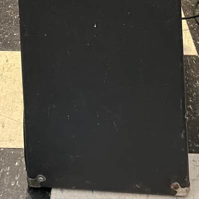 Alamo Fury 15” guitar combo 60s image 6