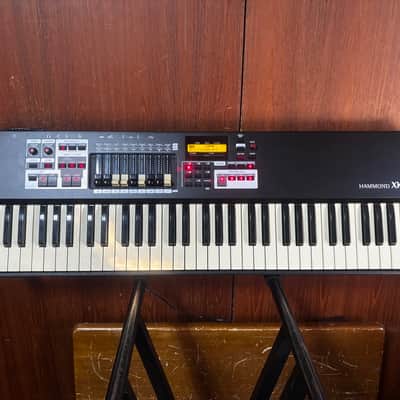 Hammond XK-1C 61-Key Portable Organ with Drawbars w/ gig bag